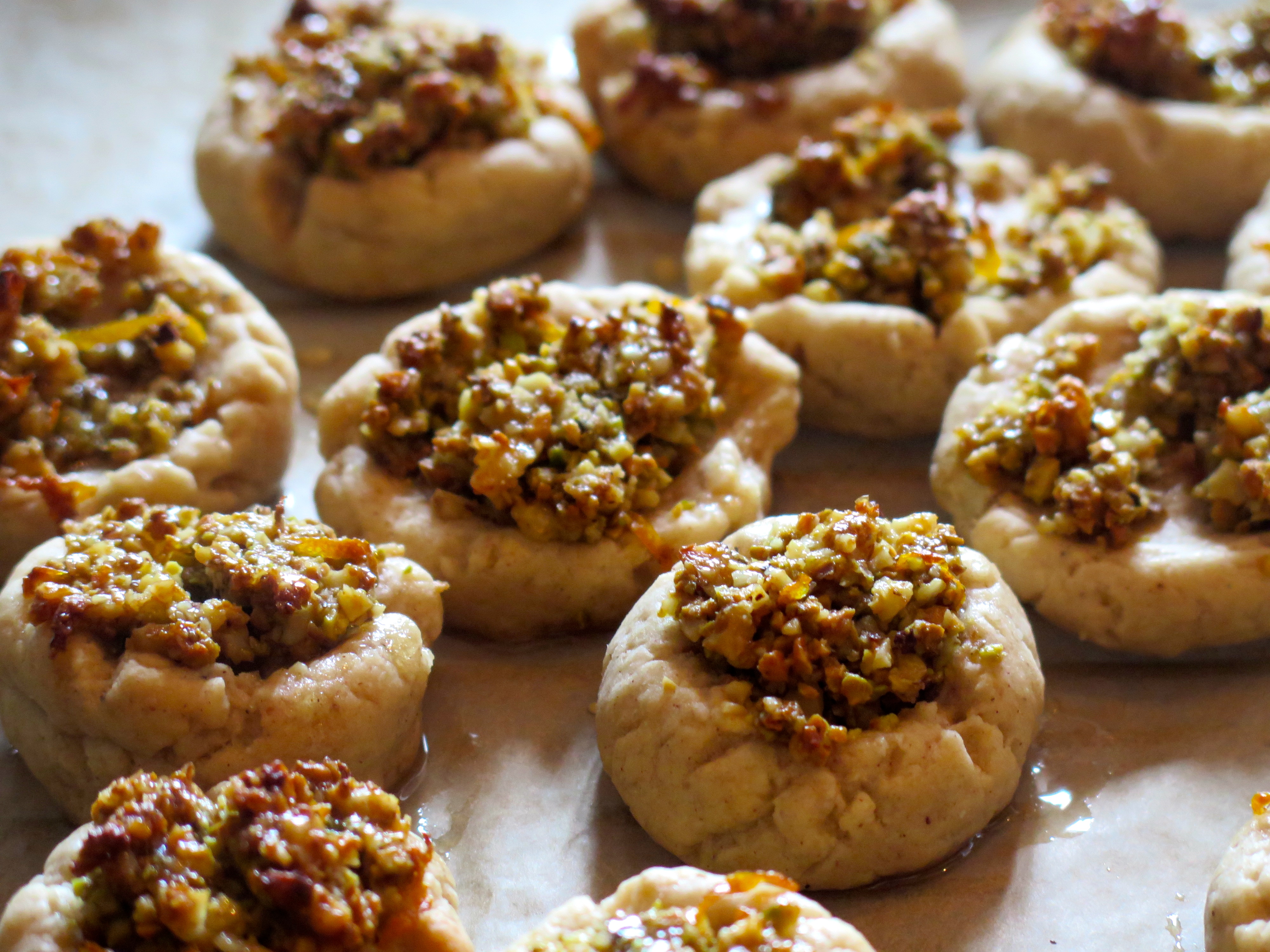 End result, drizzled with the glaze.