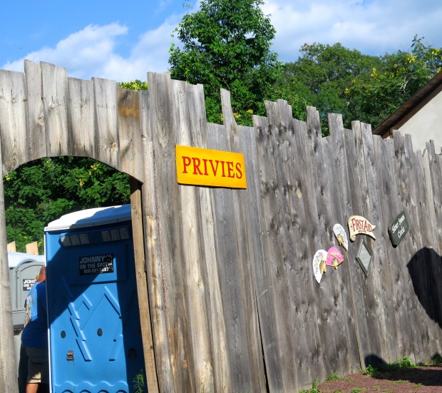 Privy my left foot, I know a port-a-potty when I smell one.